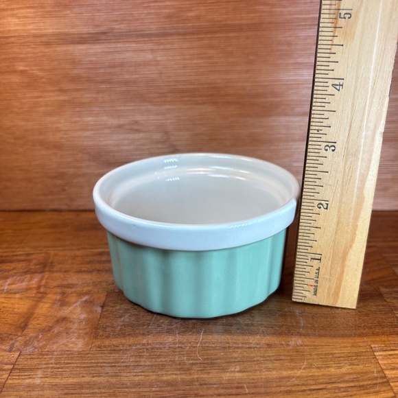 Set of 4 Ceramic 4oz Ribbed Ramekins Natural Elements Dessert Custard Green - Picture 7 of 8